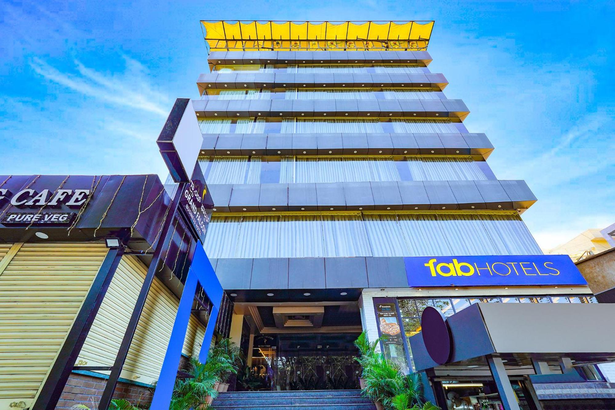 Fabhotel Grand Falcon 班加罗尔 外观 照片