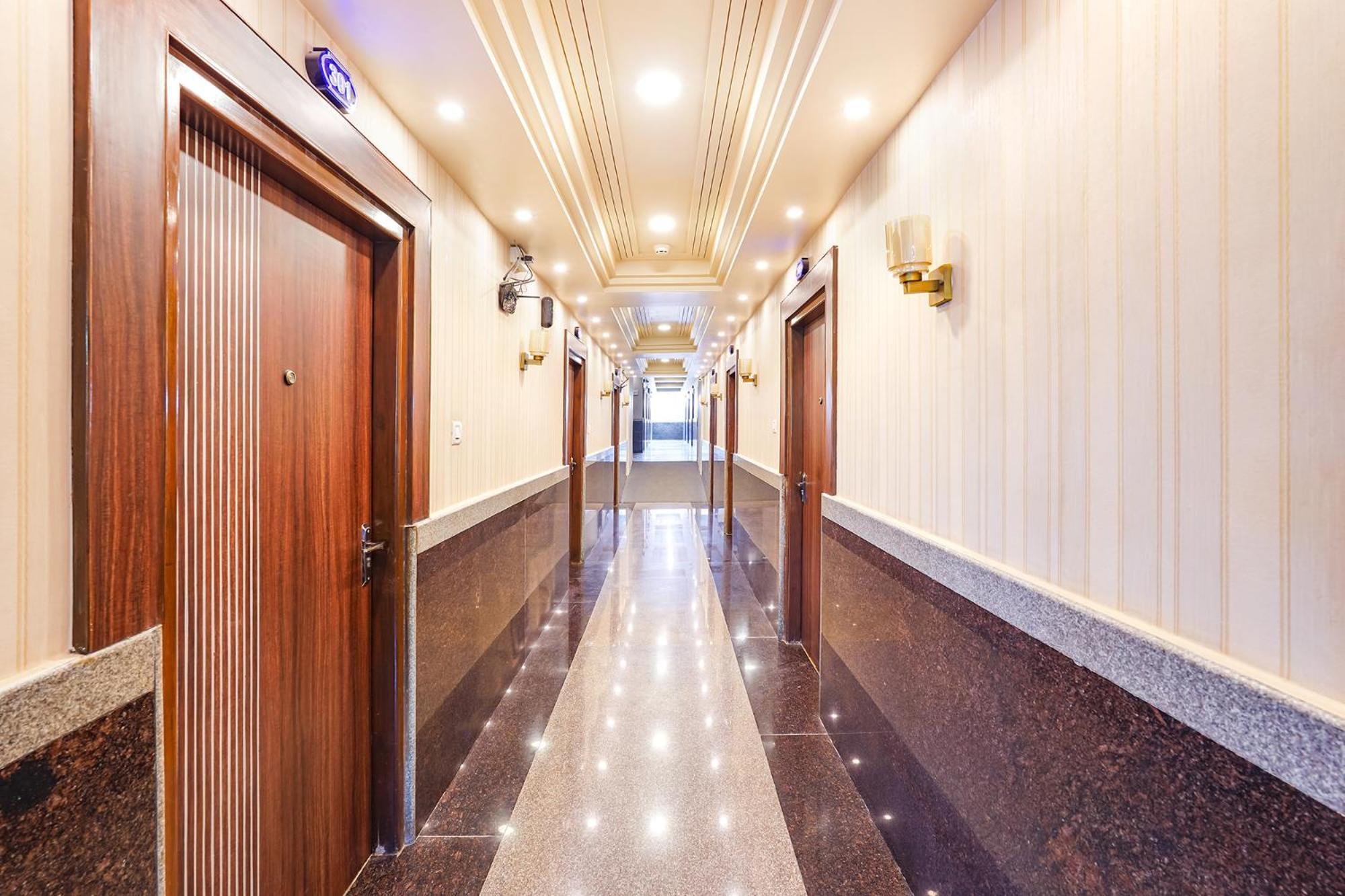 Fabhotel Grand Falcon 班加罗尔 外观 照片